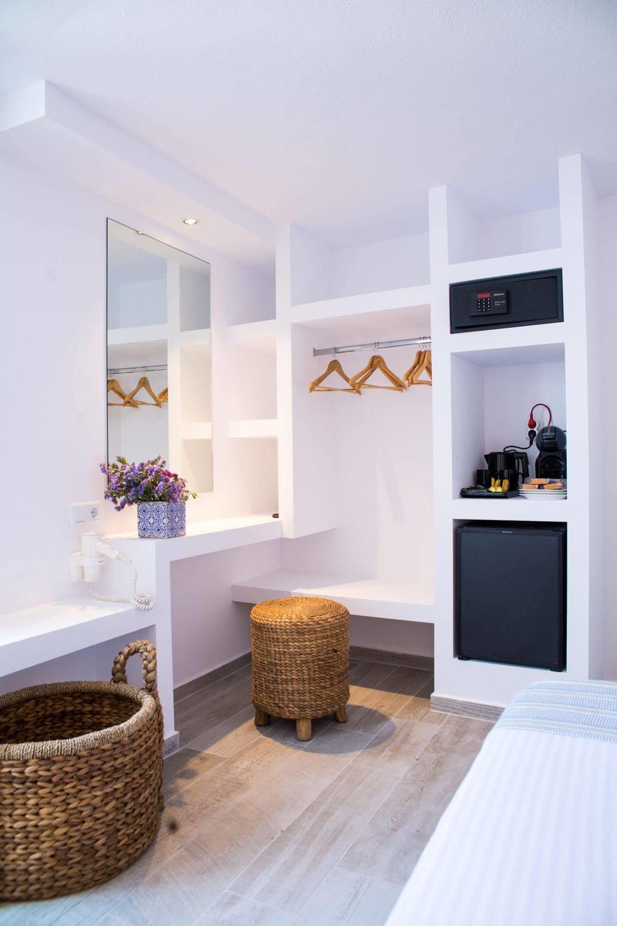 Dimele Rooms & Studios Mykonos Town Екстериор снимка