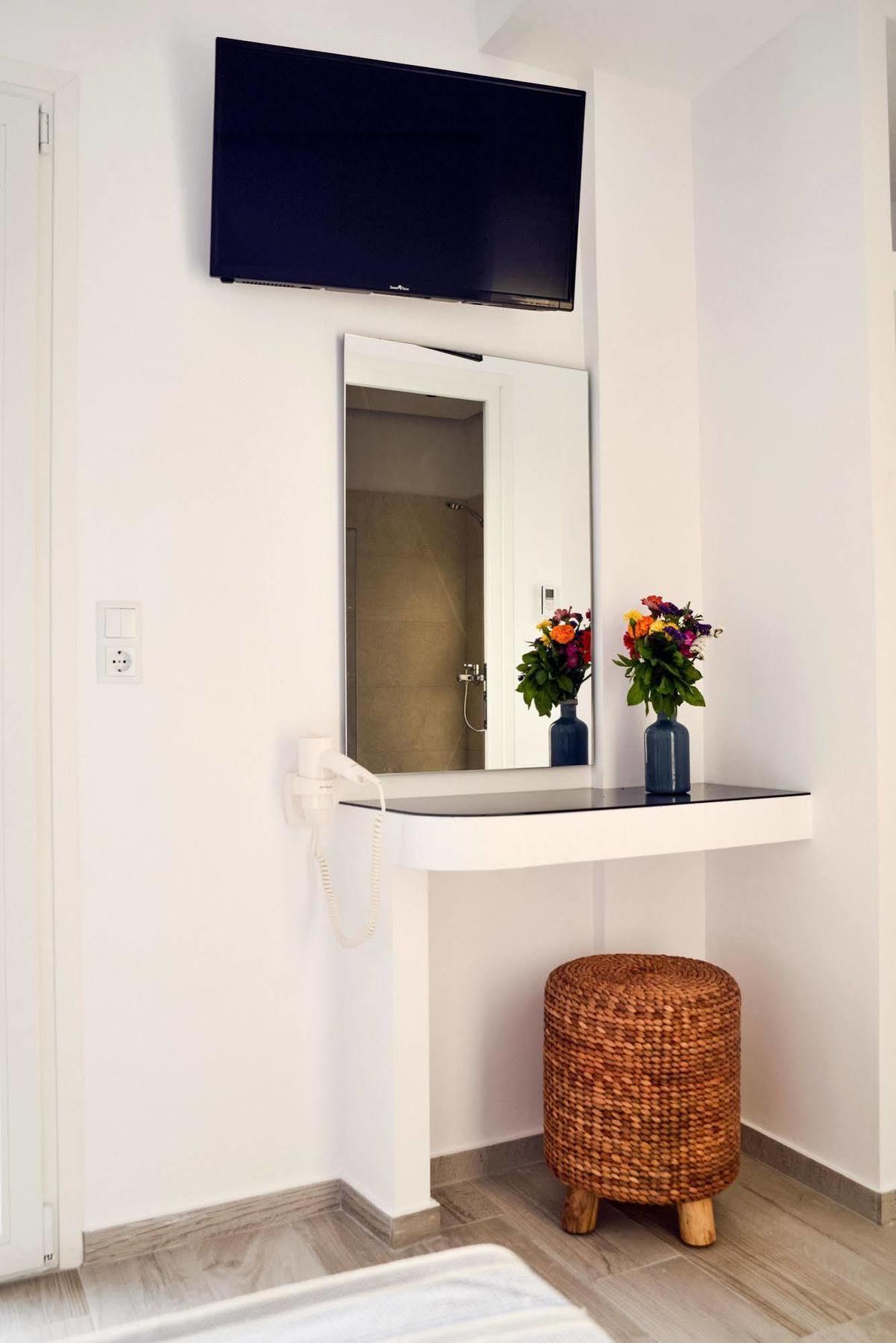 Dimele Rooms & Studios Mykonos Town Екстериор снимка